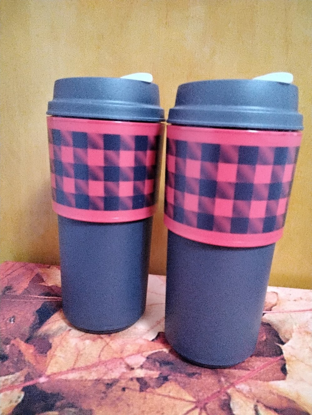 Tupperware 2 Reusable Travel Tumblers with Red & Black Buffalo Check Sleeve
